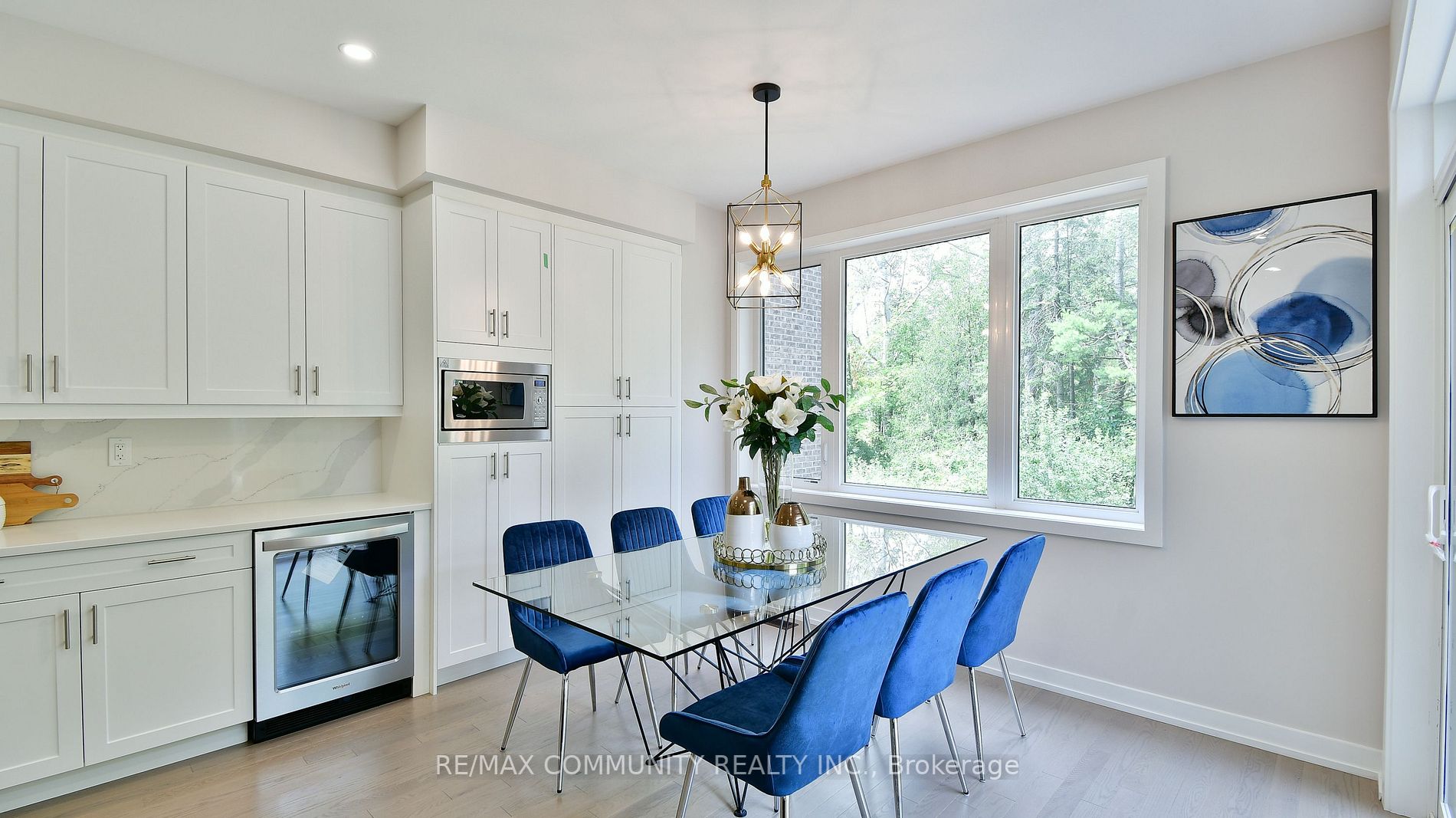 400 Finch Avenue E, #5