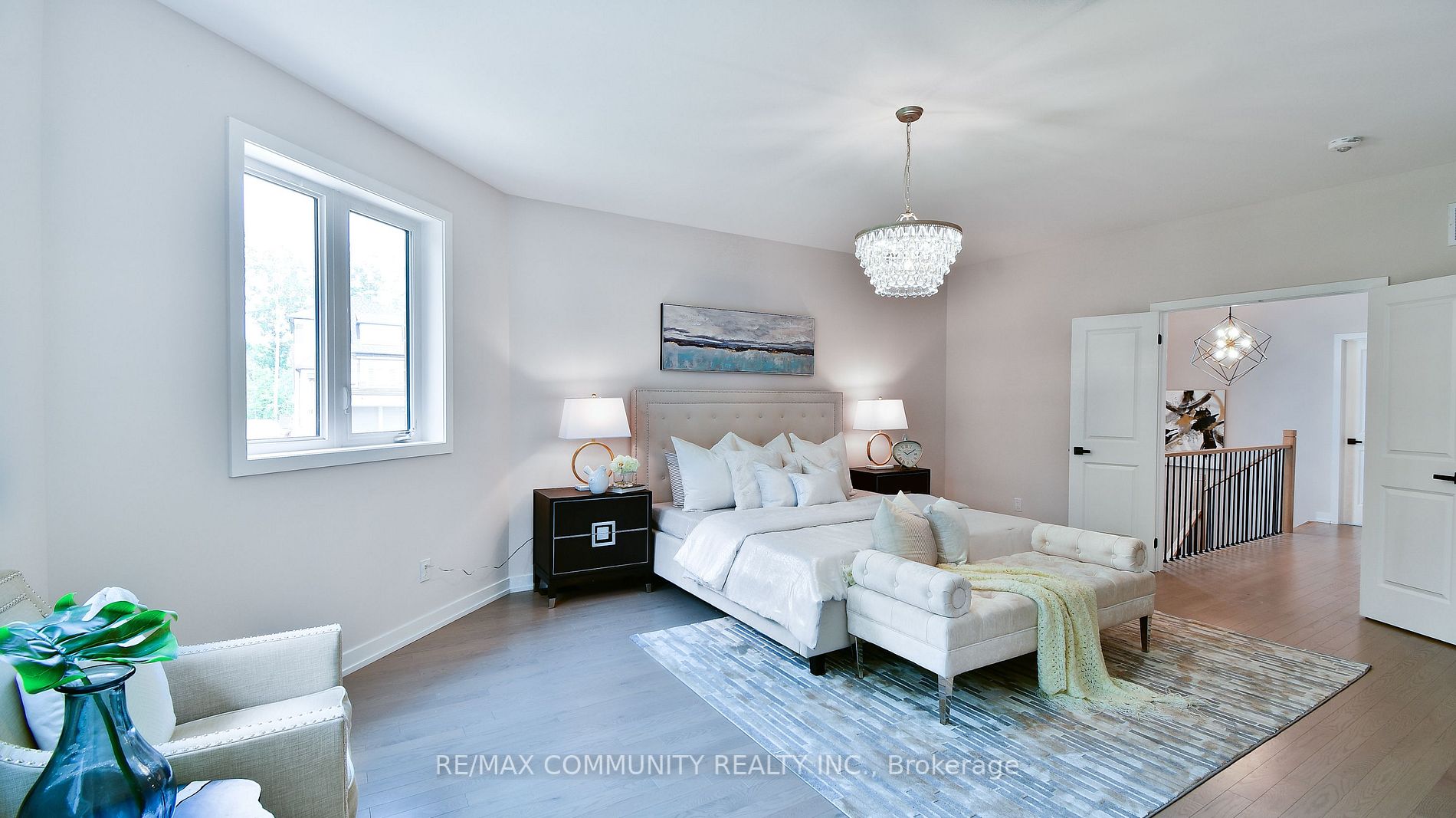 400 Finch Avenue E, #5