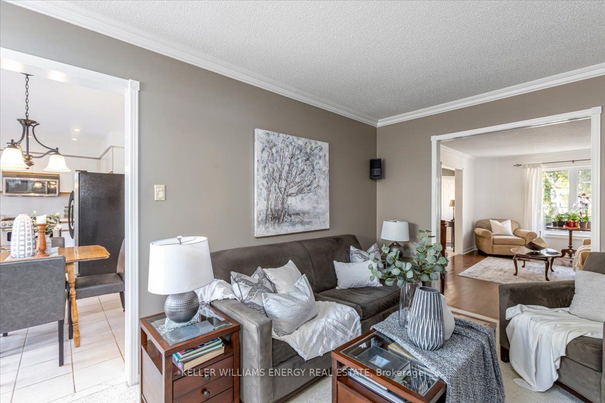 1507 Reesor Crt