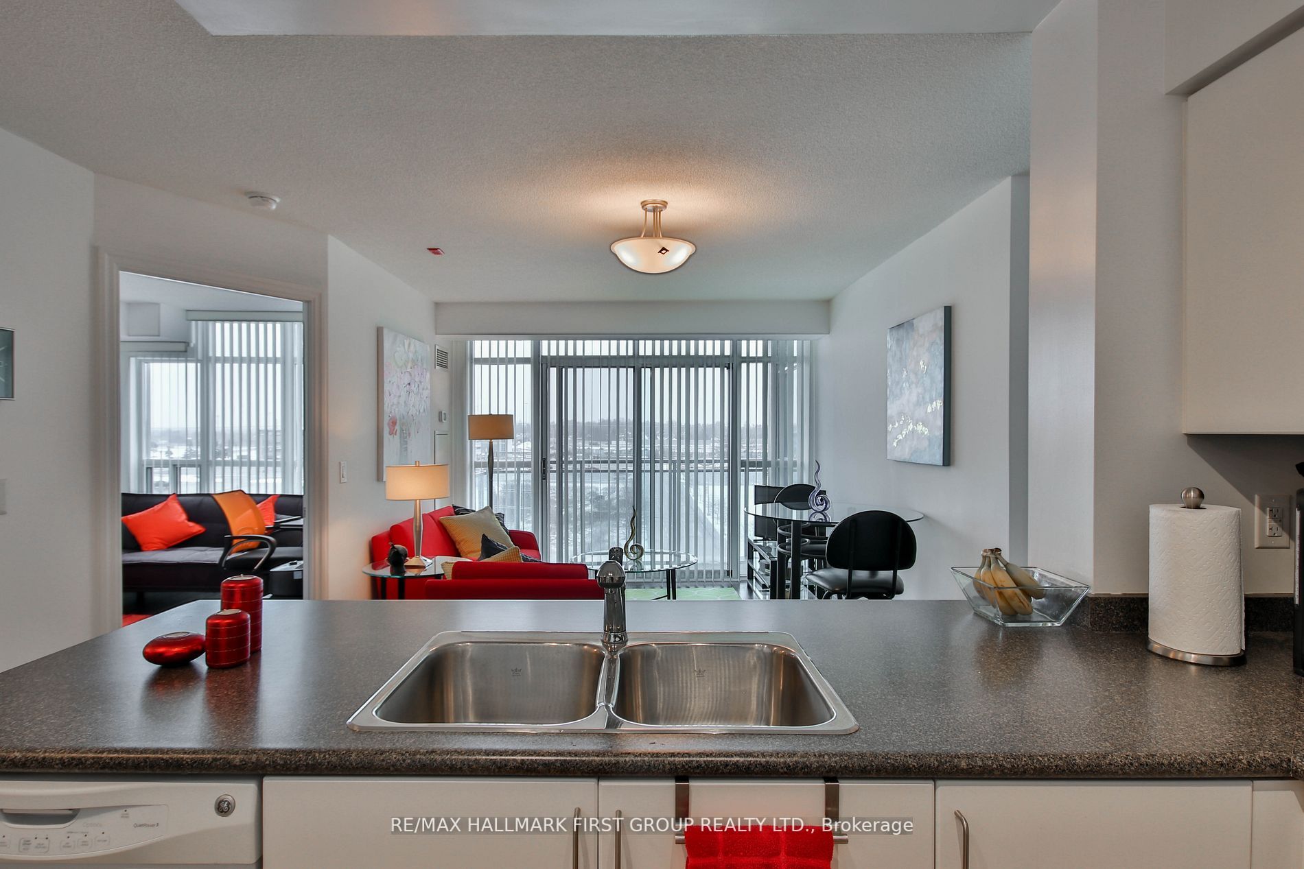 1600 Charles St, #707