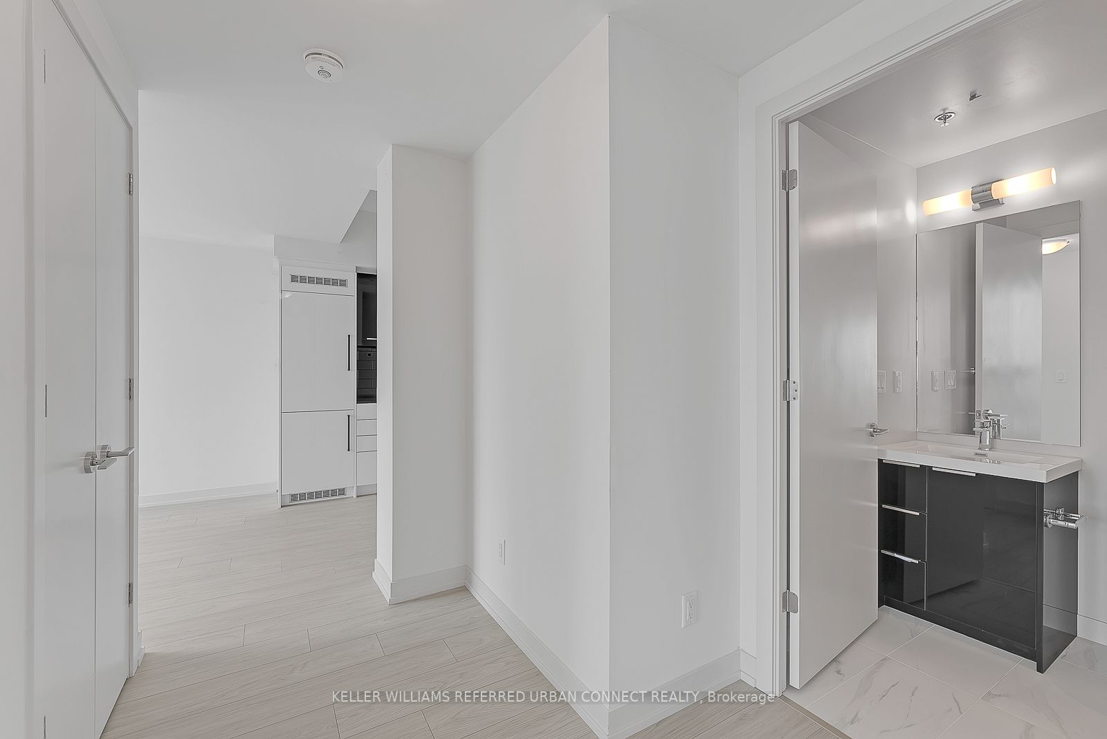 90 Glen Everest Road, #810