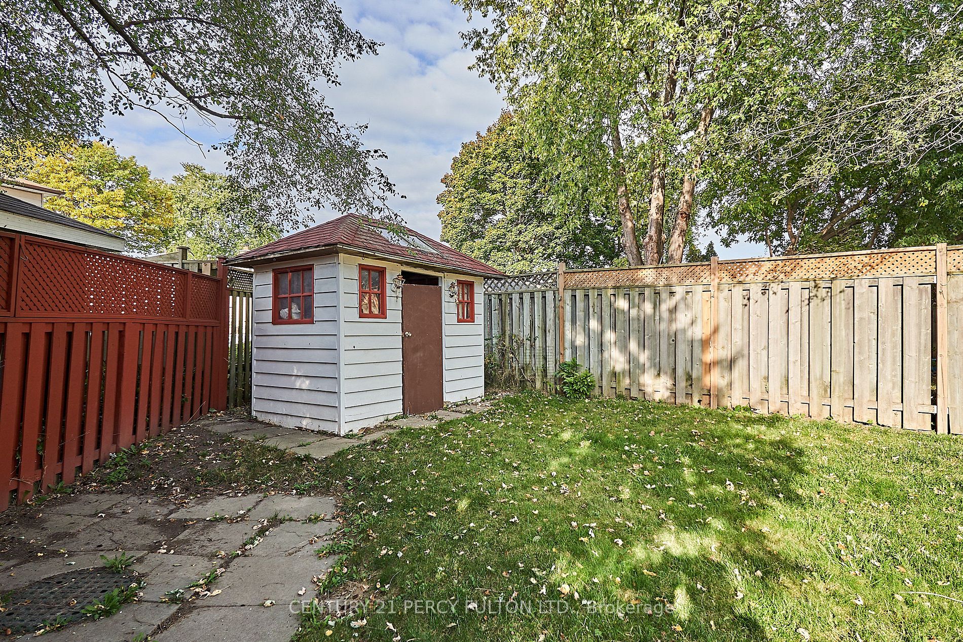 882 West Shore Blvd