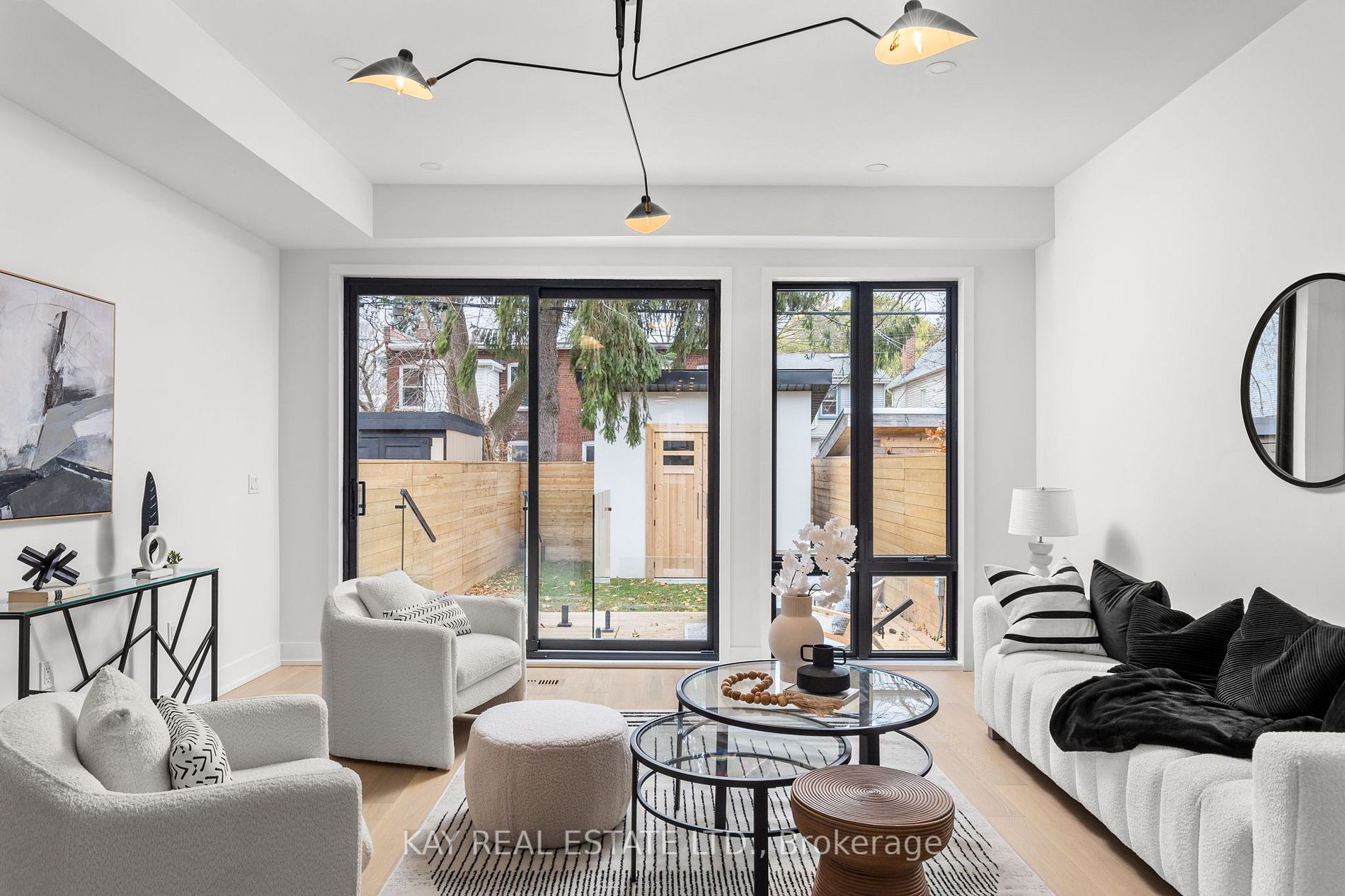 234 Ashdale Ave