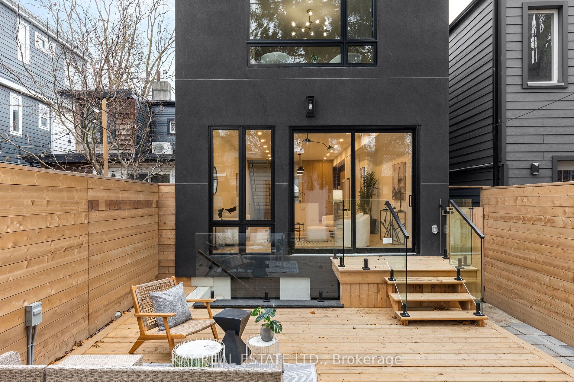 234 Ashdale Ave