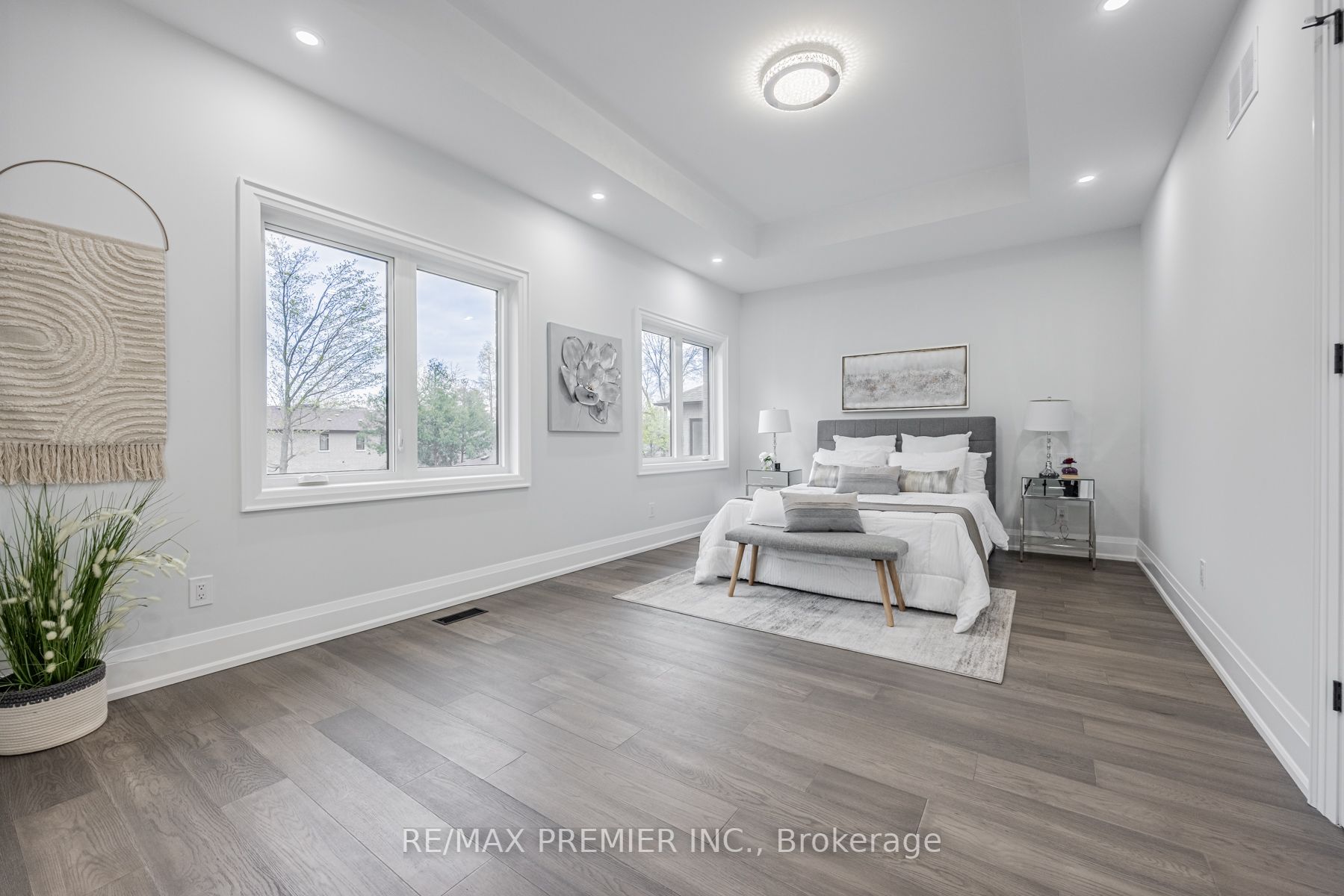 22 Beath St