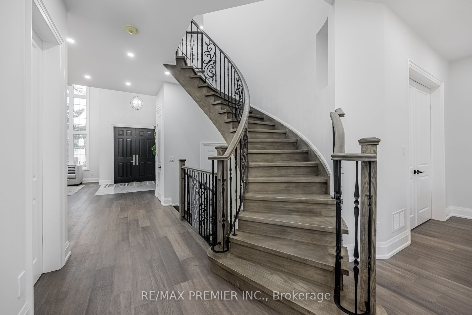 22 Beath St