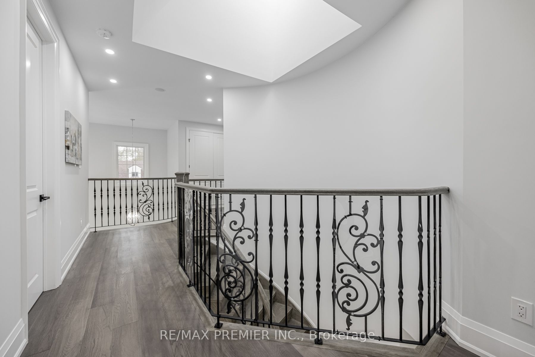22 Beath St