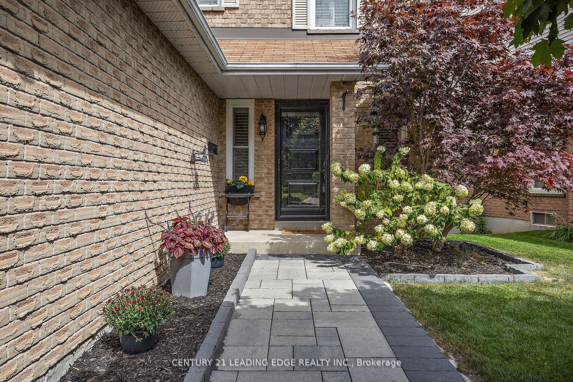 28 Humphrey Drive
