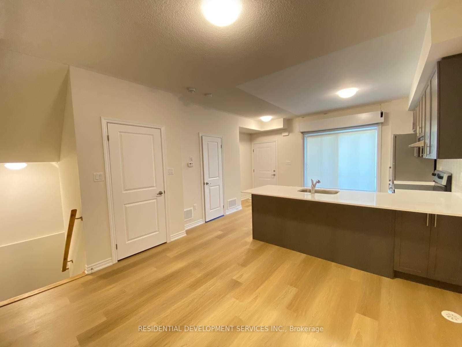 465 Beresford Path, #7