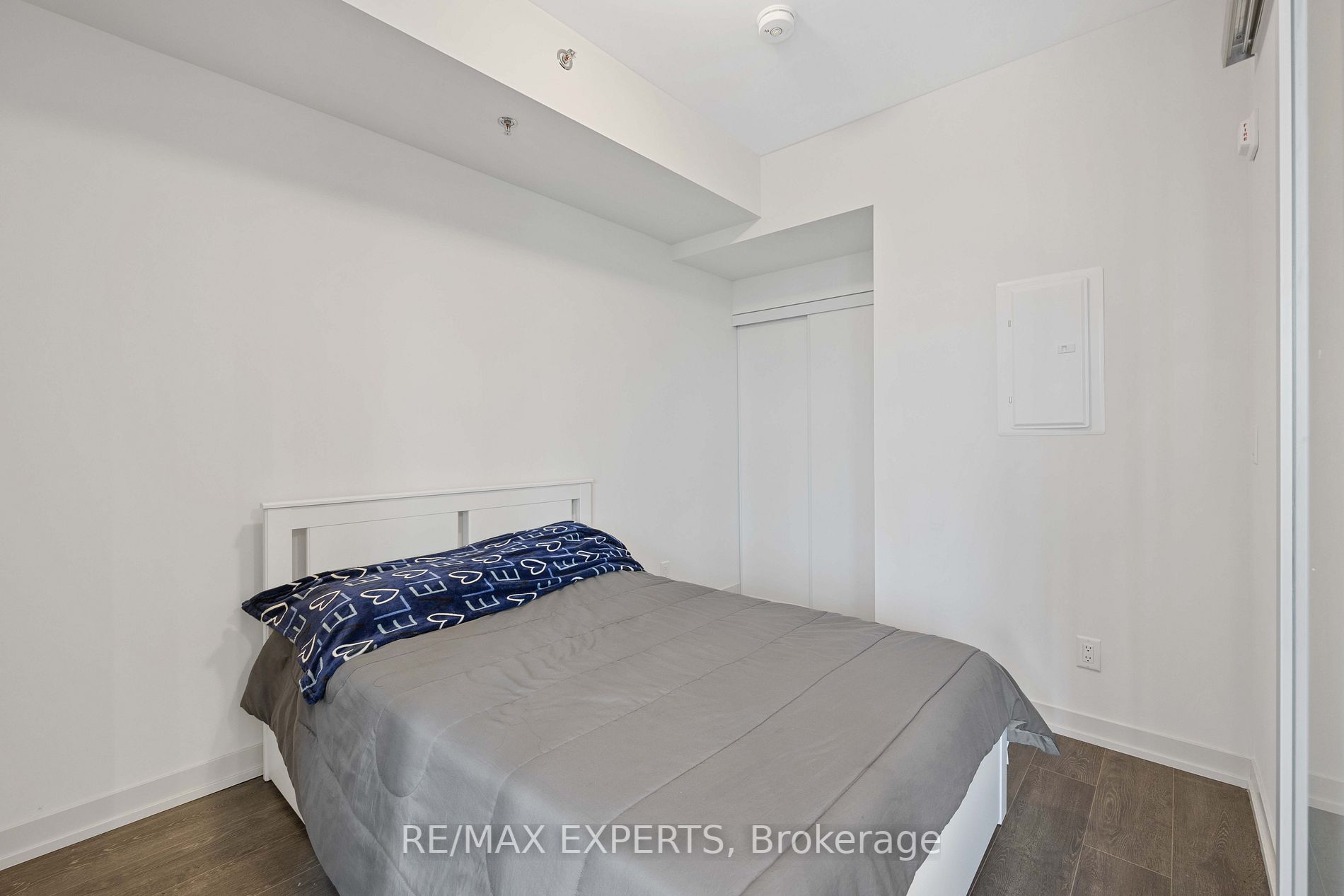90 Glen Everest Rd, #817