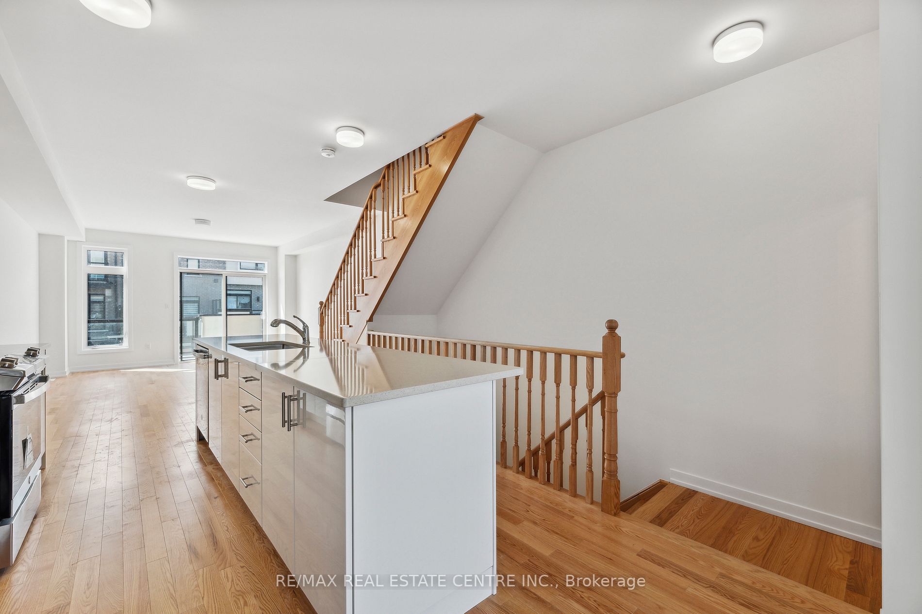 2571 Castlegate Crossing Crt