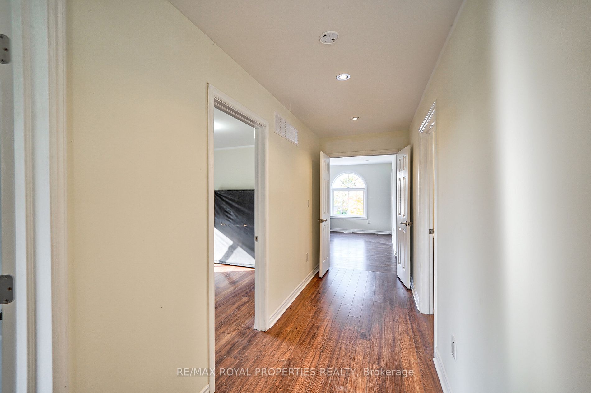 4973 Old Brock Rd