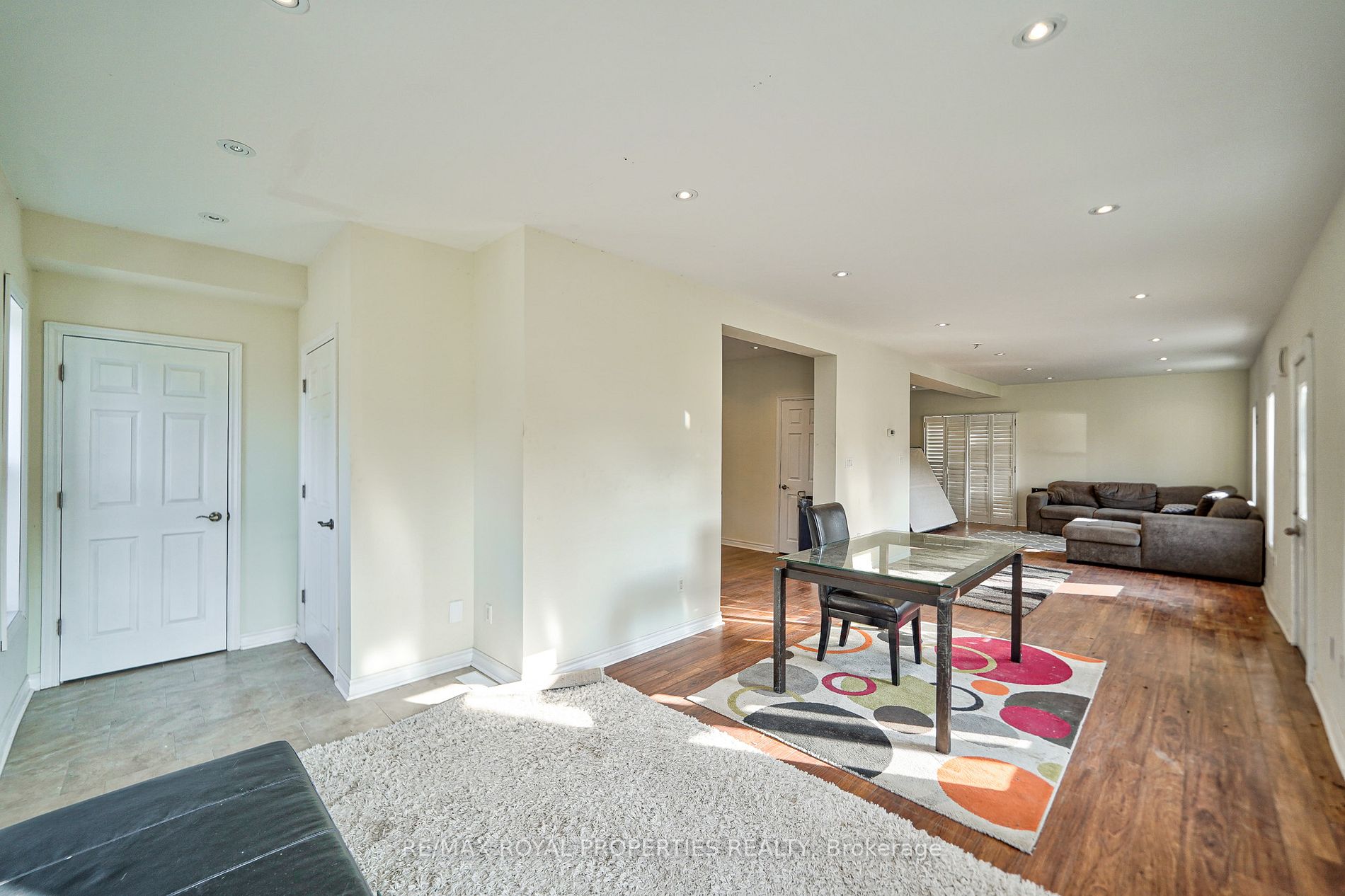 4973 Old Brock Rd