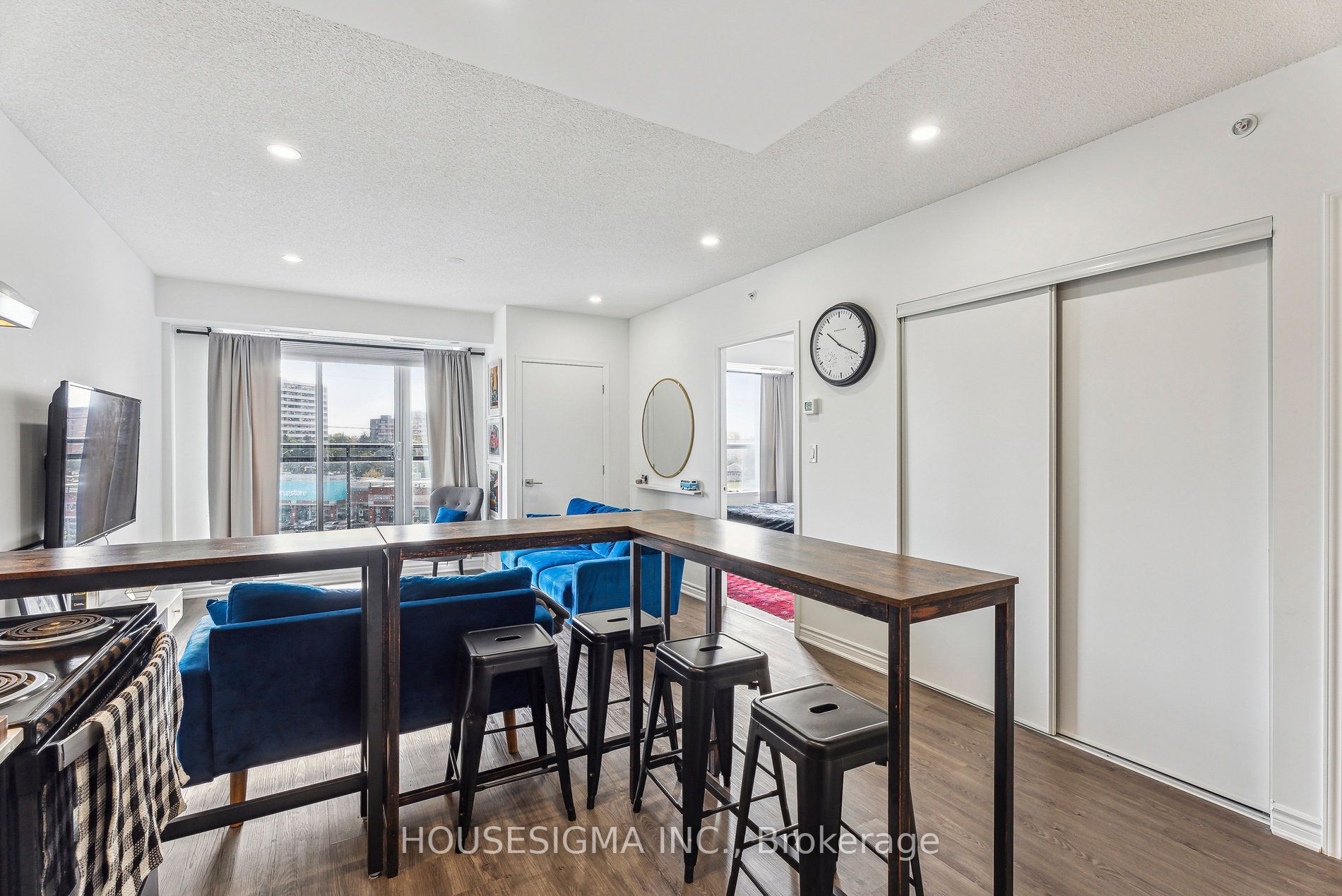 1 Falaise Road, #419