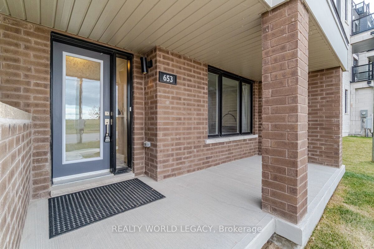 653 Port Darlington Rd