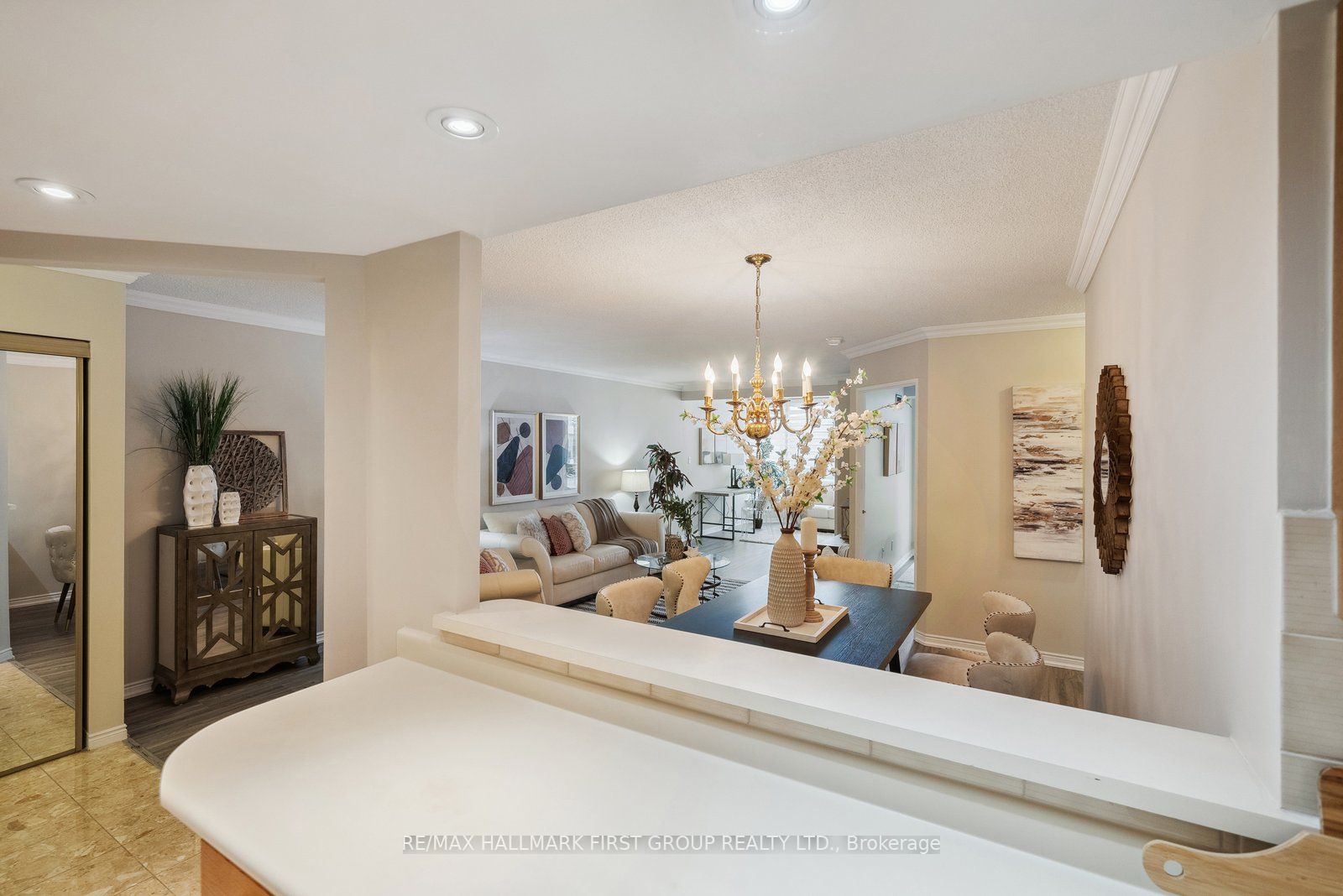 20 Guildwood Pkwy, #410