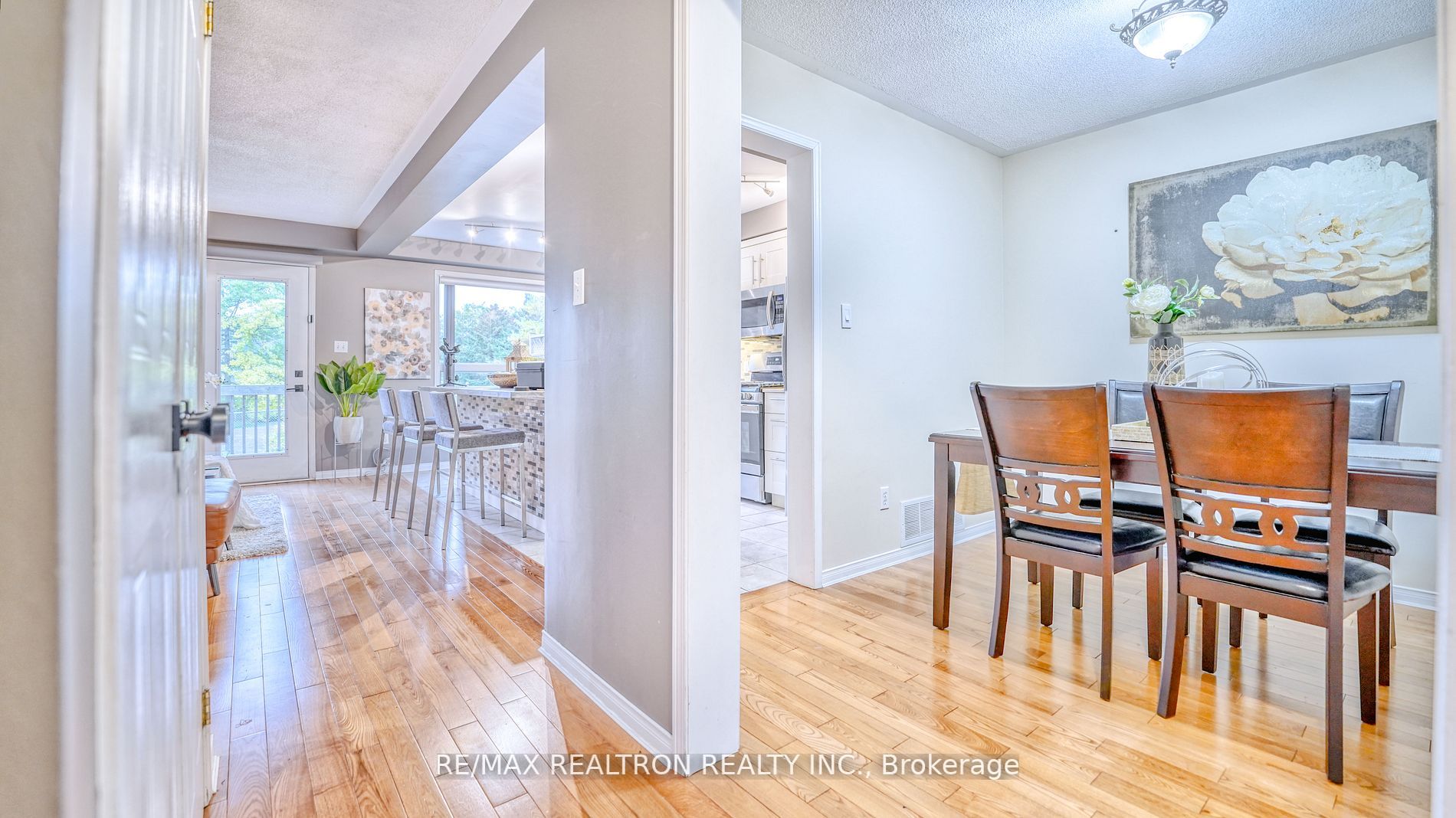 18 Cornish Dr