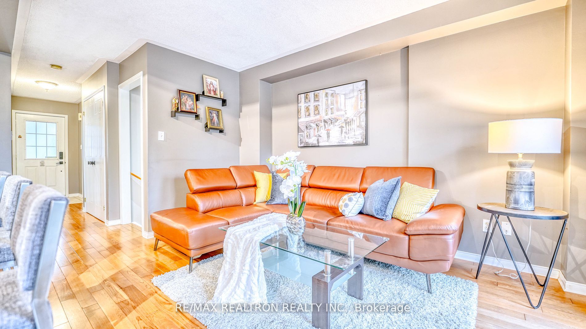 18 Cornish Dr