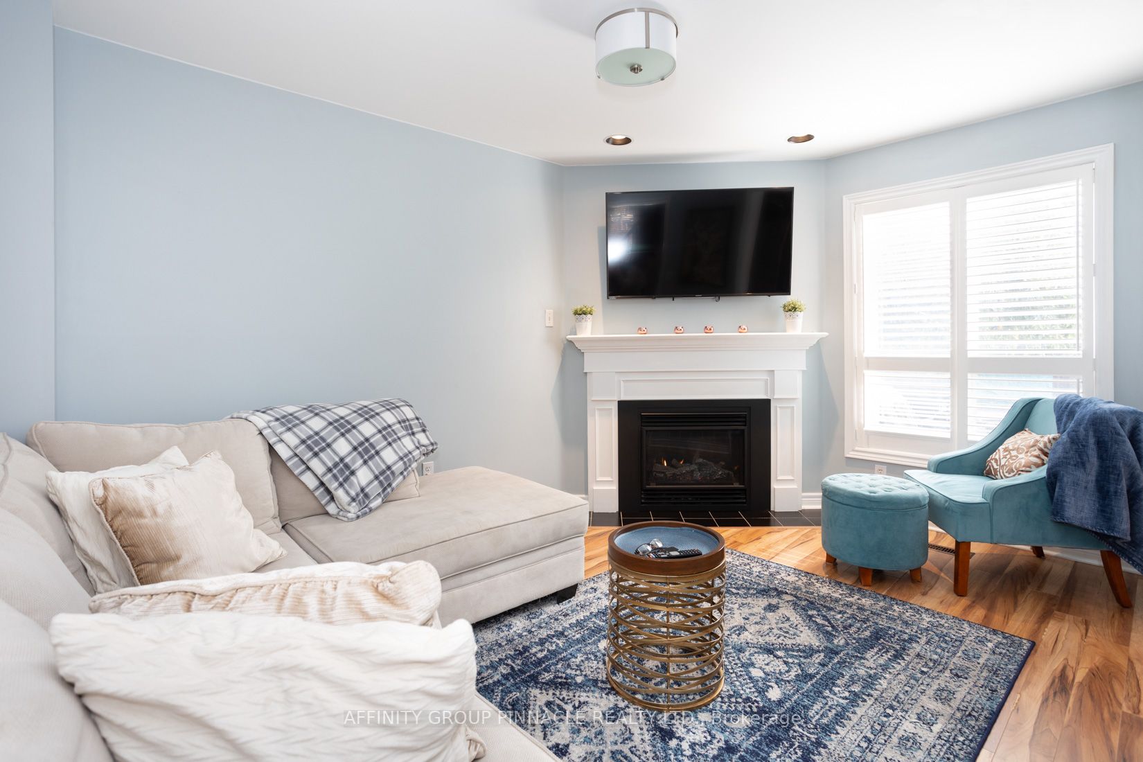 17 Annie Cres