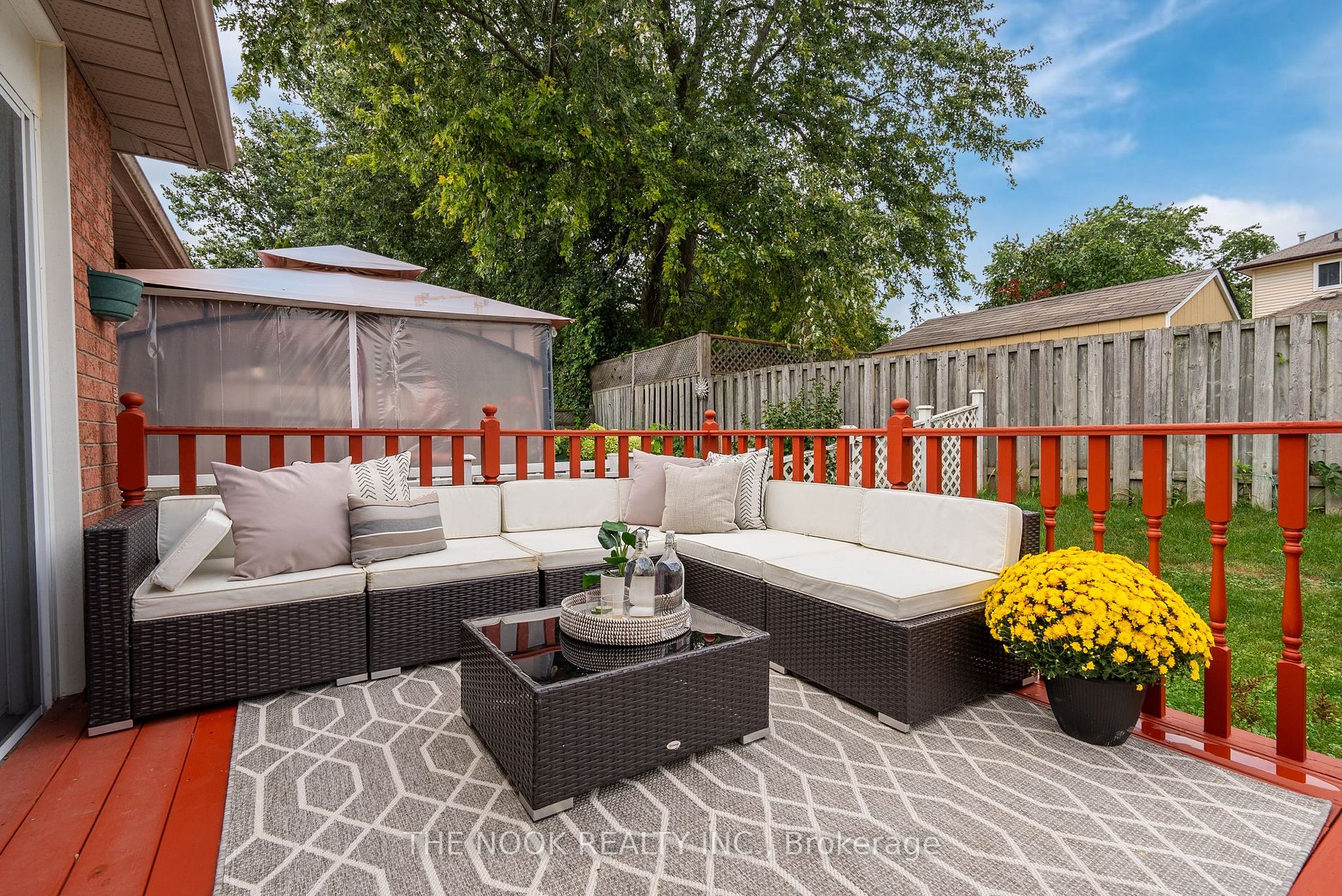 100 Mcfeeters Cres