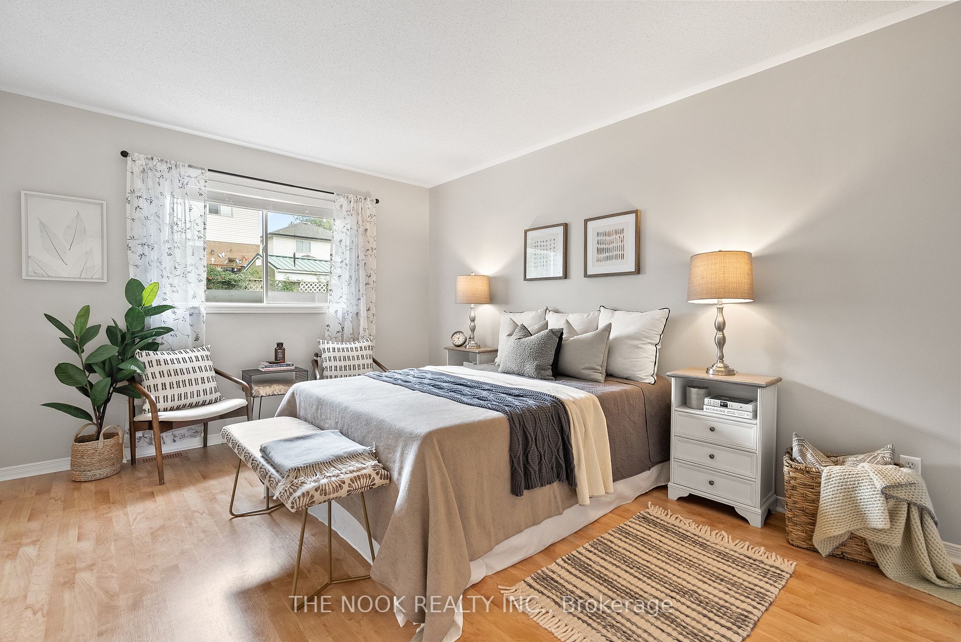 100 Mcfeeters Cres