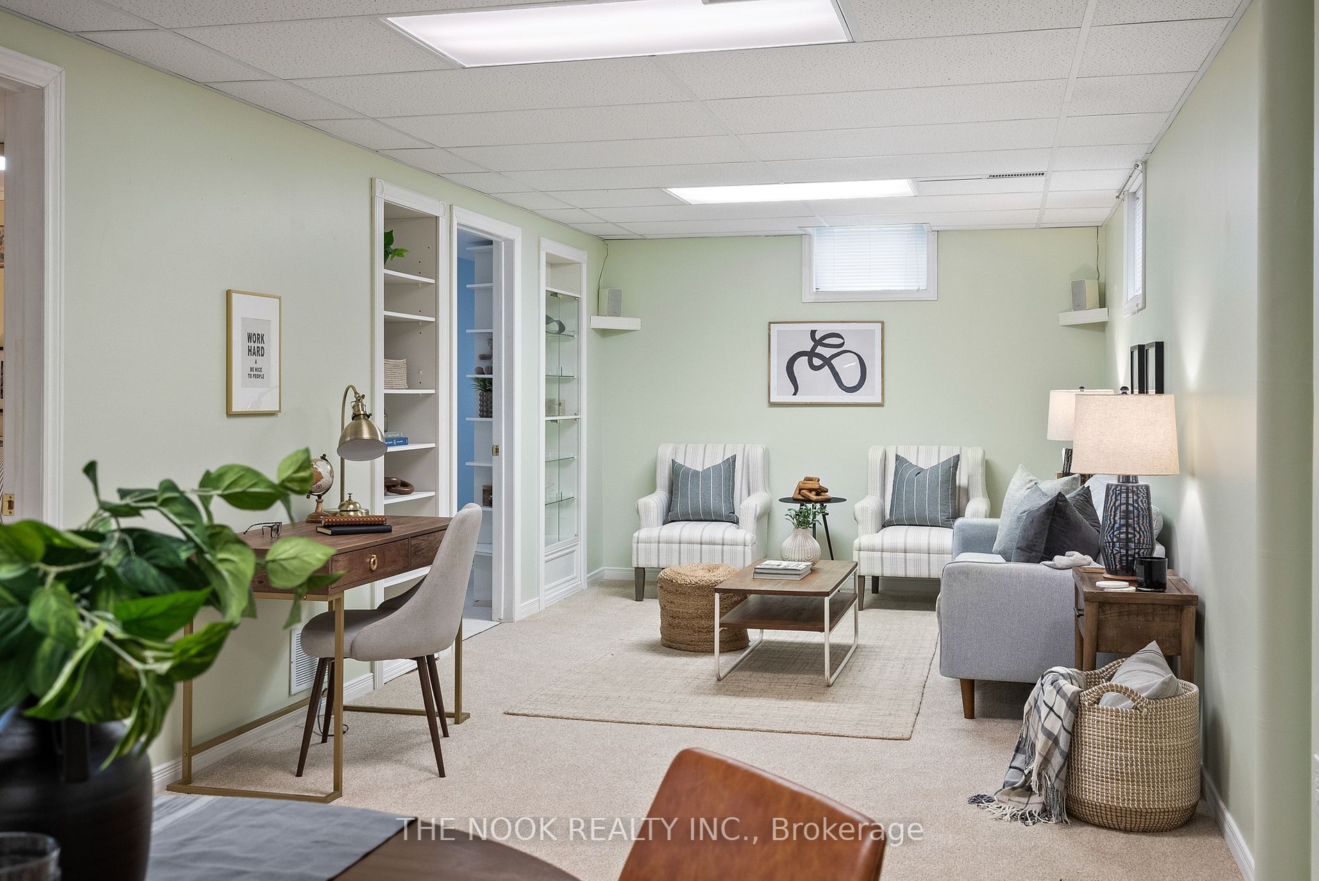 100 Mcfeeters Cres