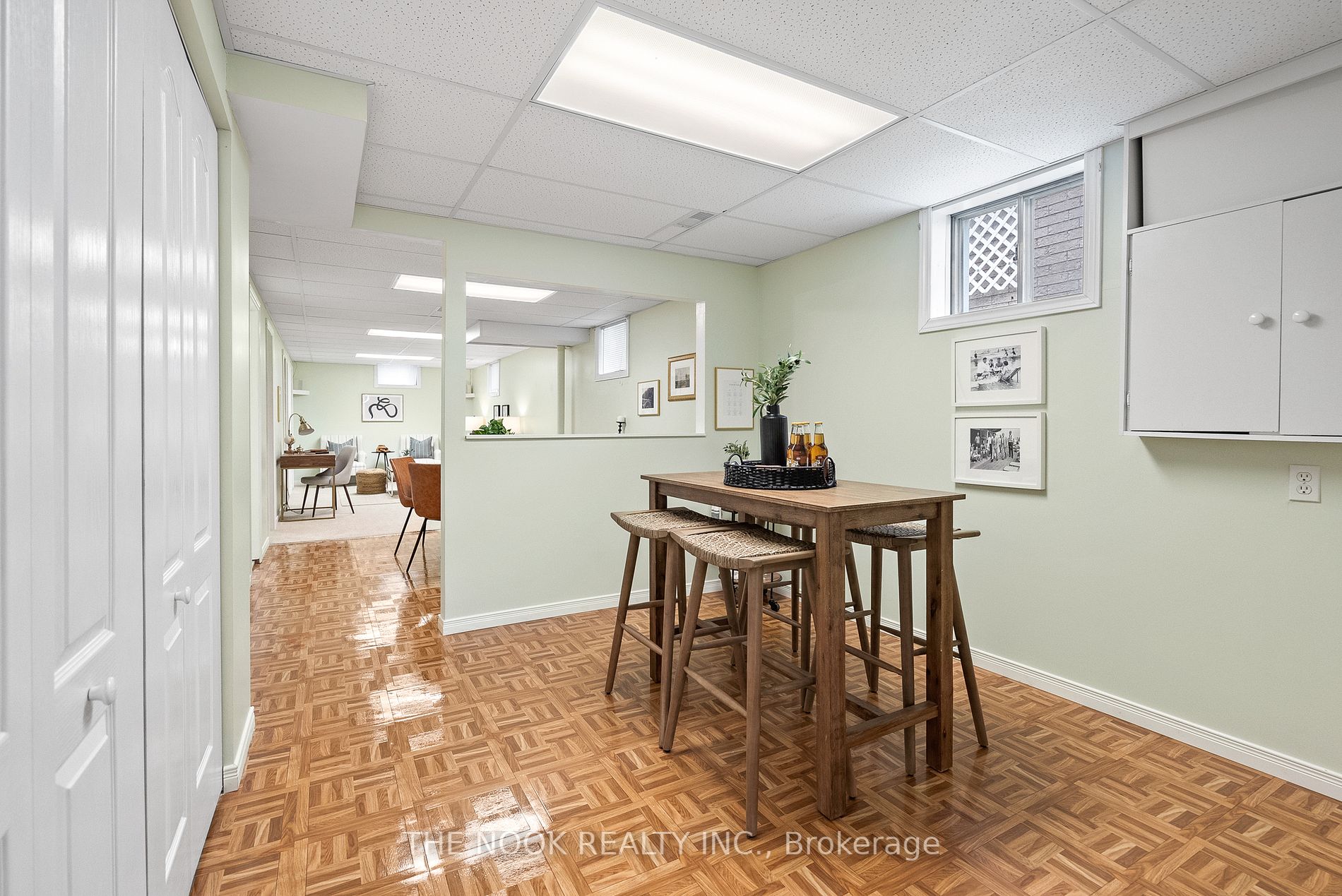 100 Mcfeeters Cres