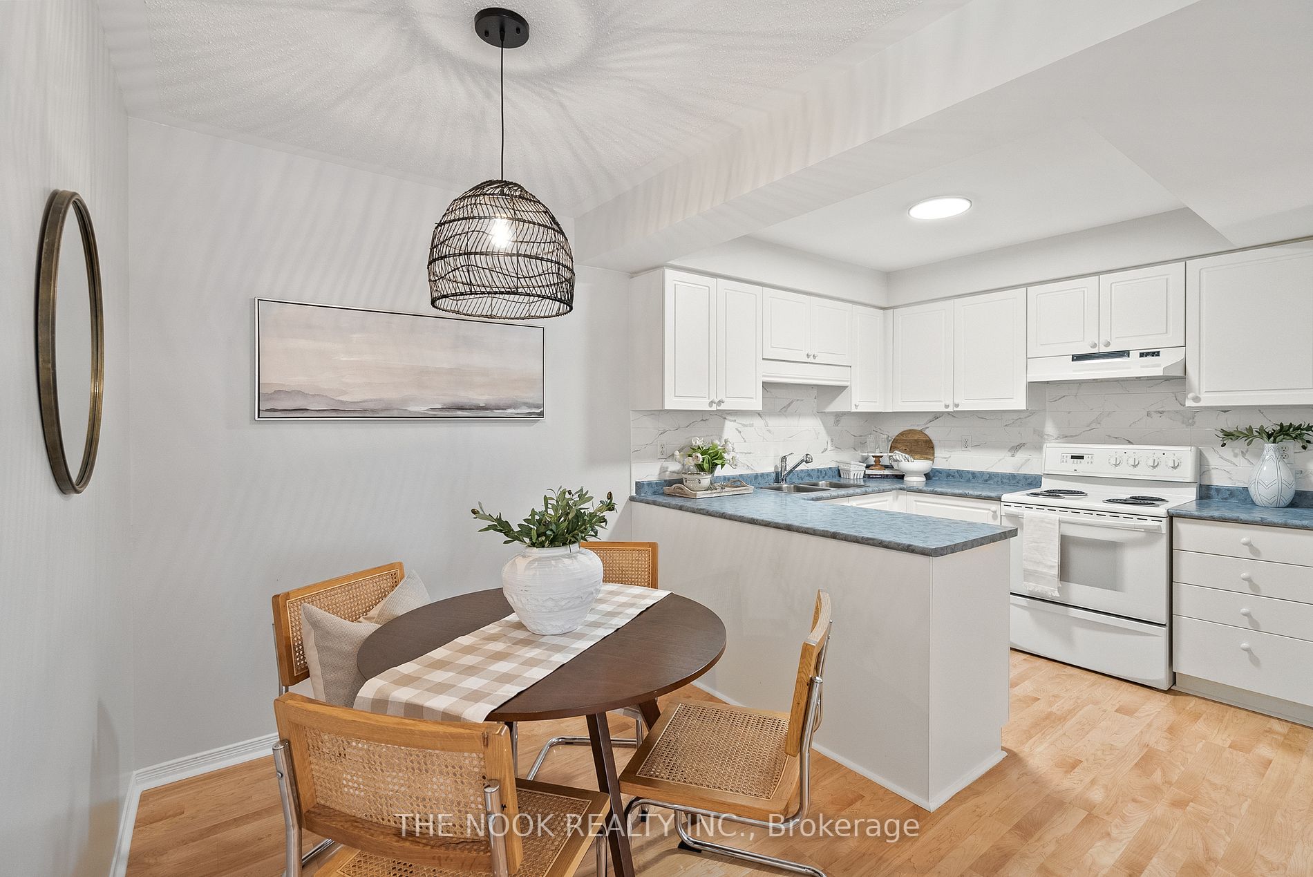 100 Mcfeeters Cres