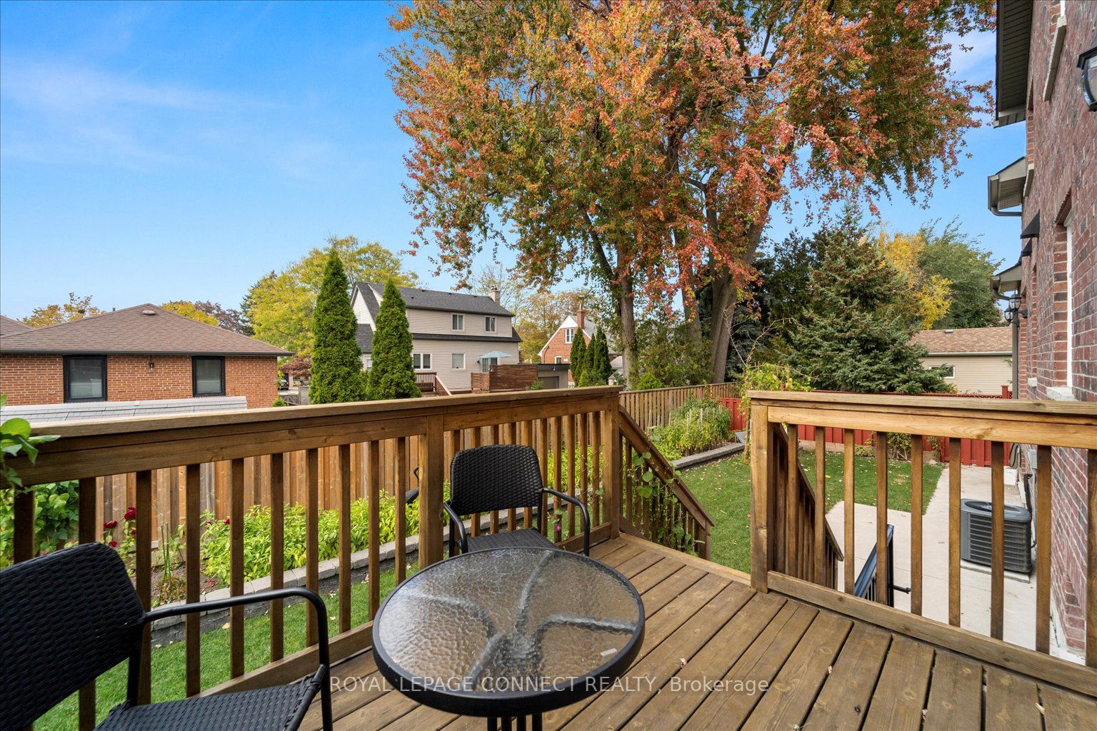 4 Youngmill Dr