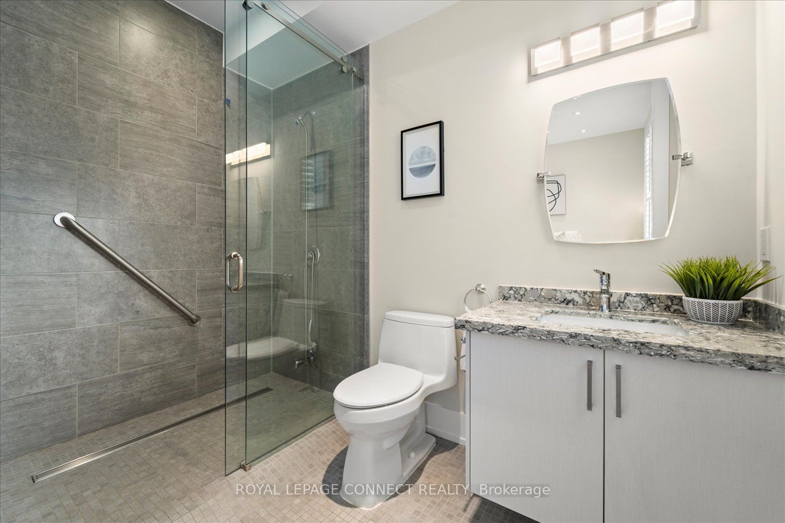 4 Youngmill Dr