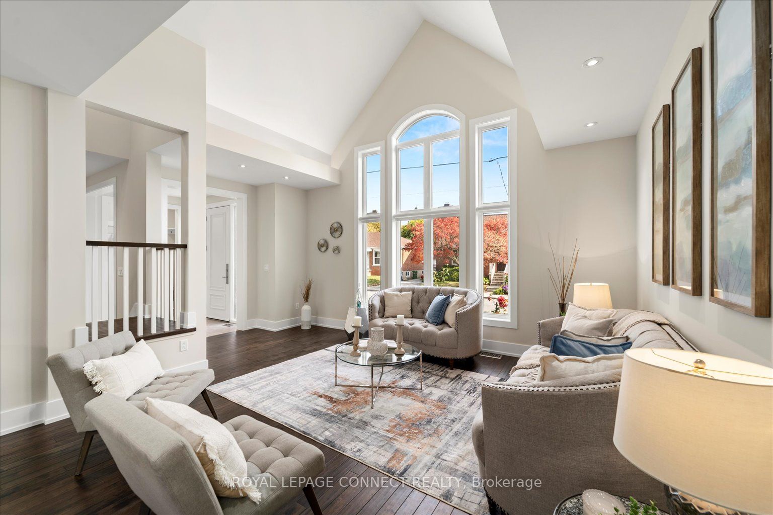 4 Youngmill Dr