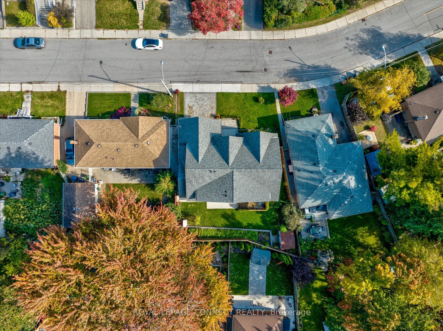 4 Youngmill Dr