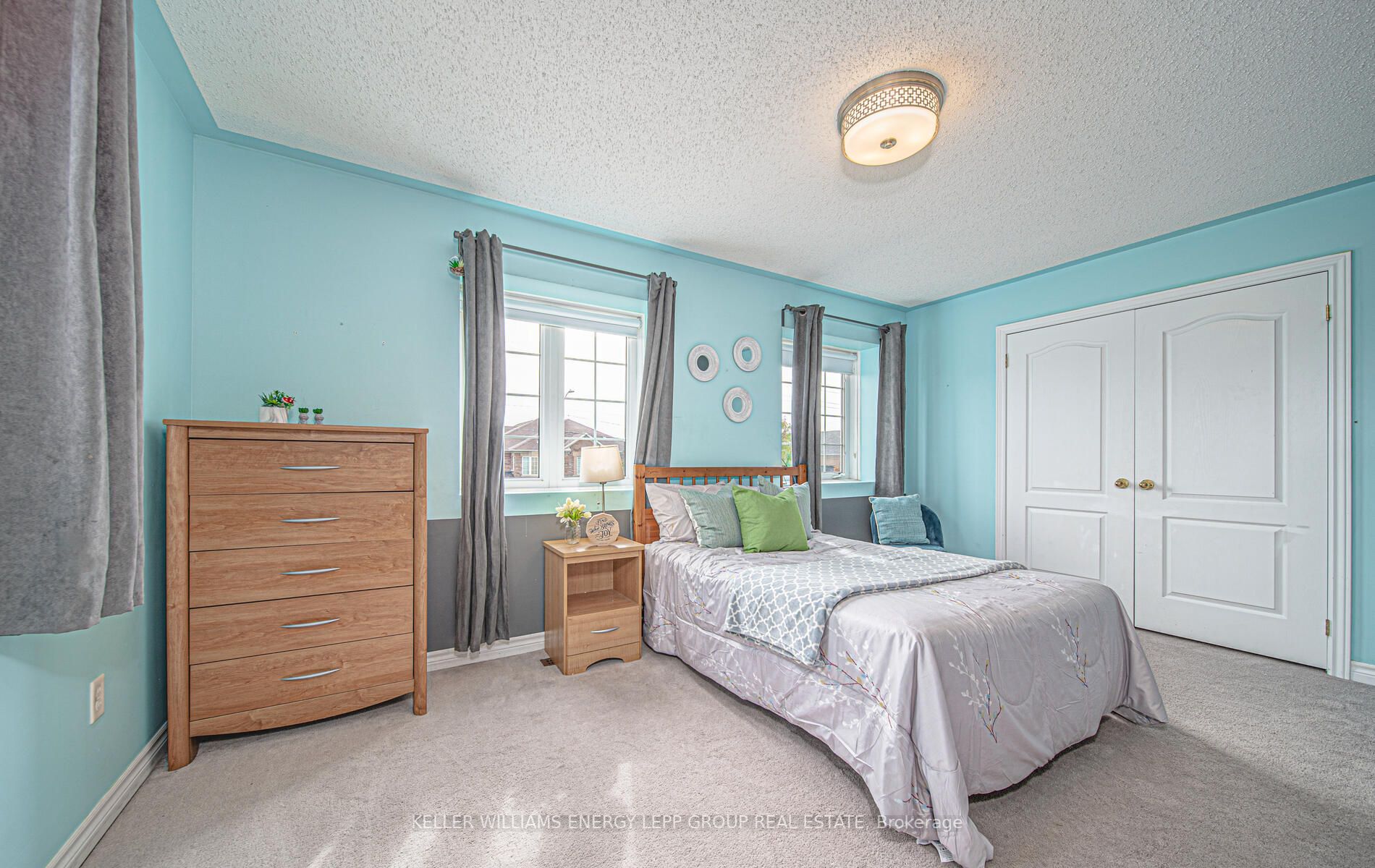 22 Rosswell Drive