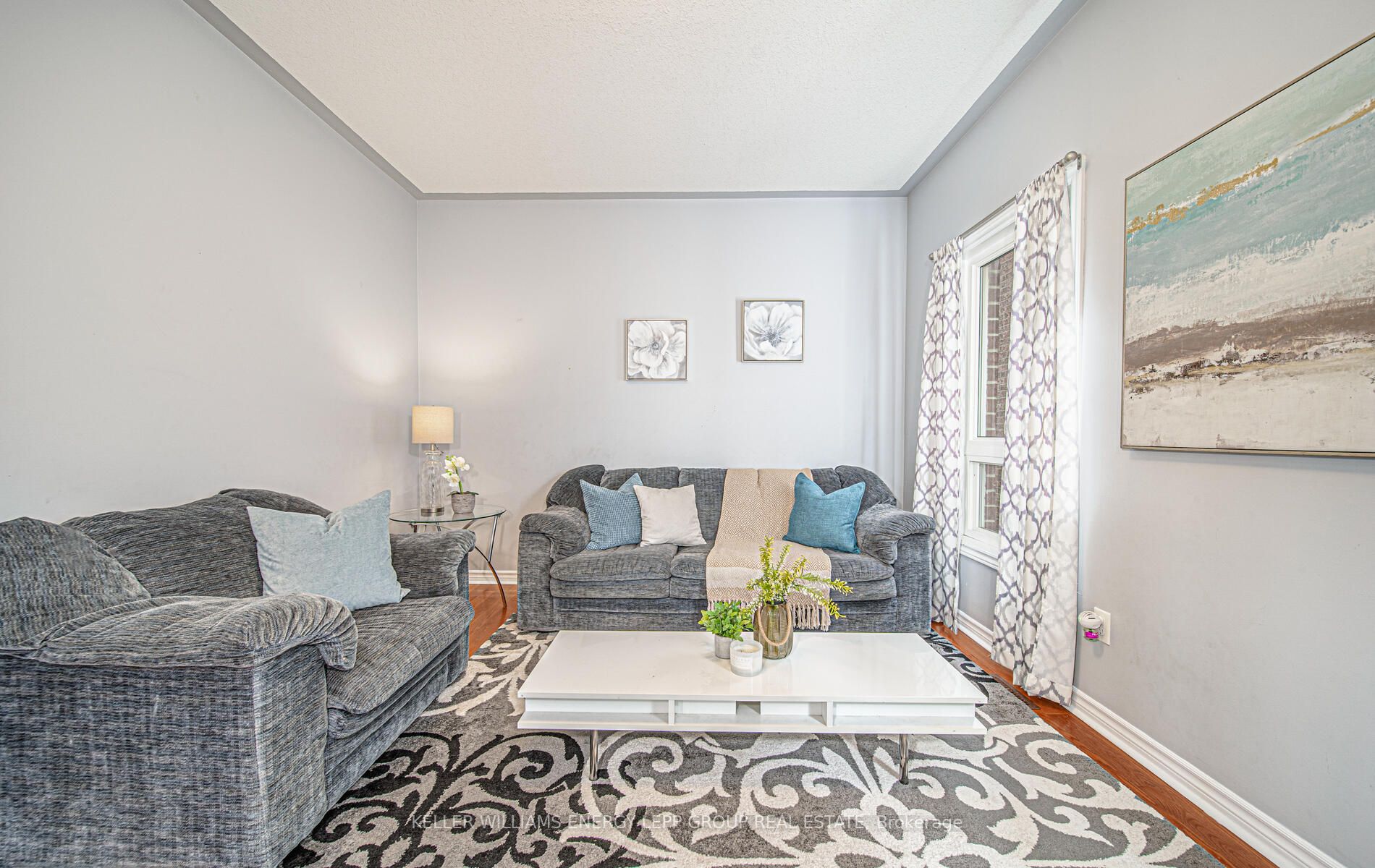 22 Rosswell Drive
