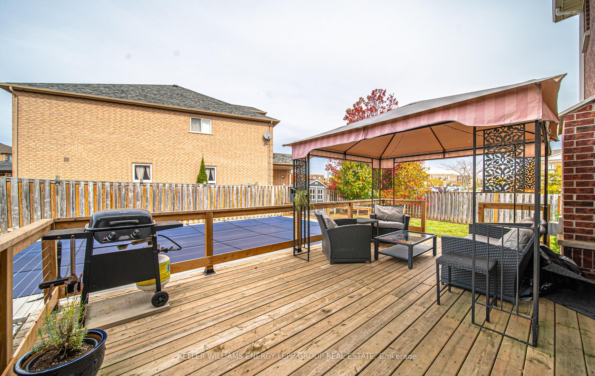 22 Rosswell Drive