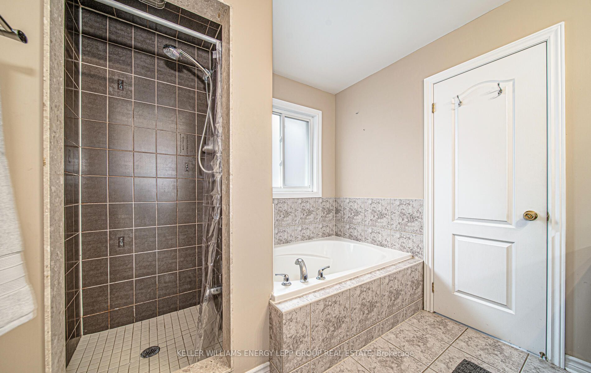 22 Rosswell Drive