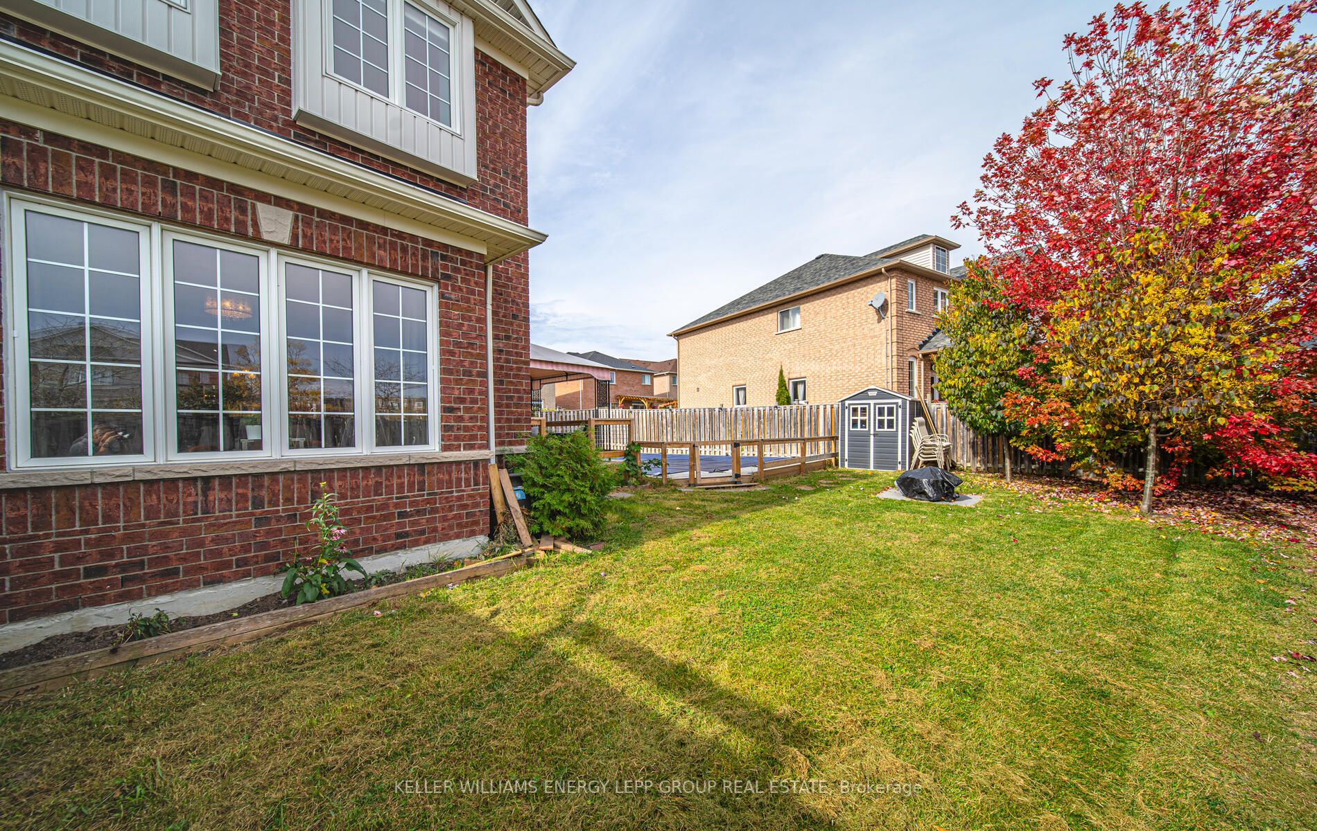 22 Rosswell Drive