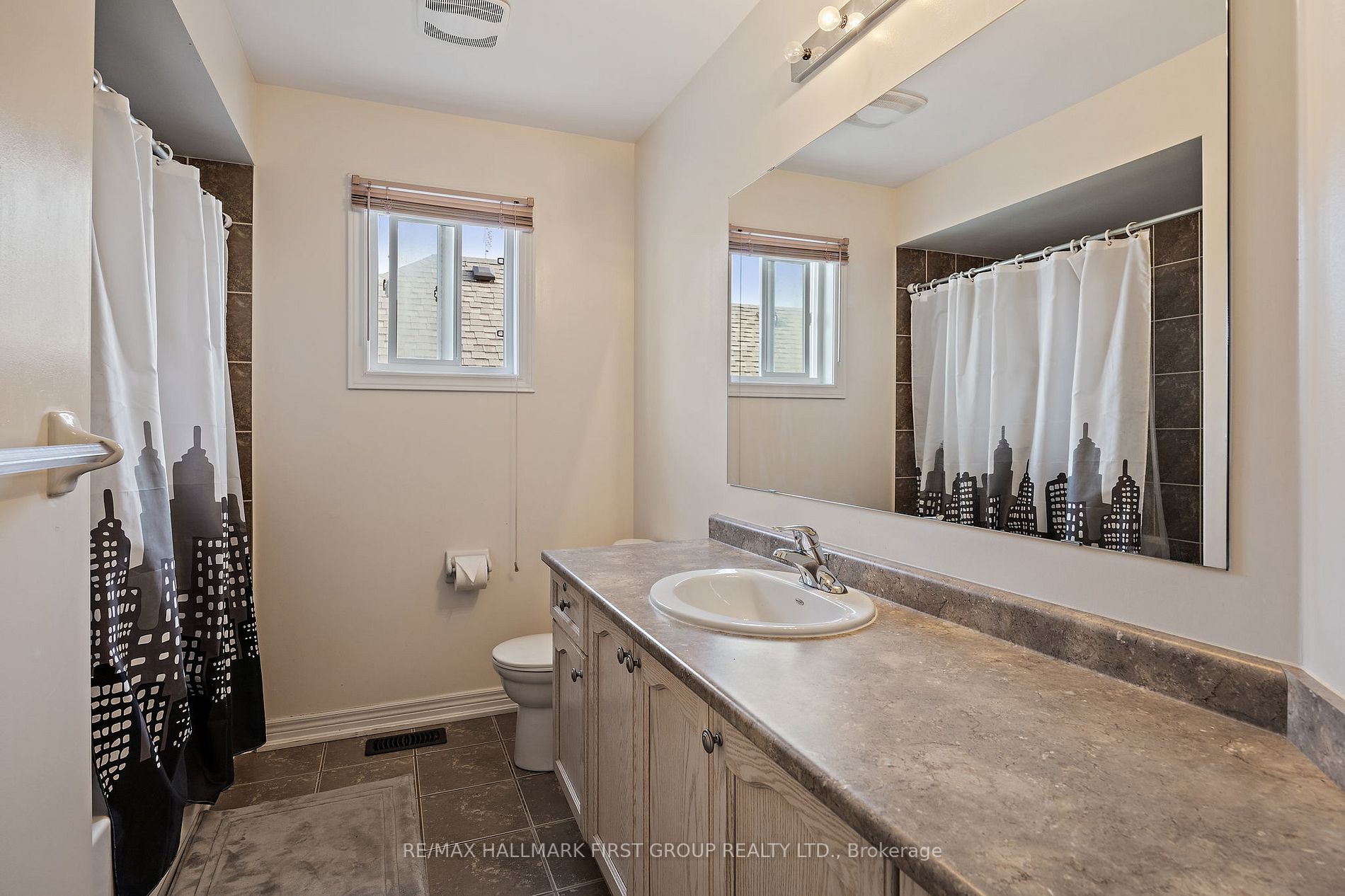 6B Hunt St
