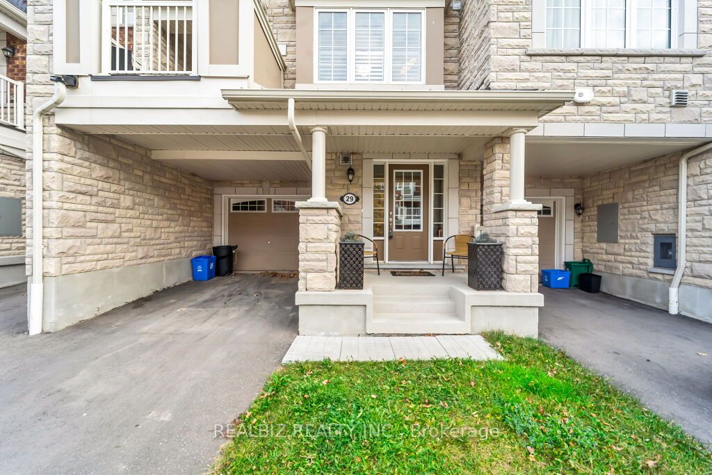 29 Goldeye St