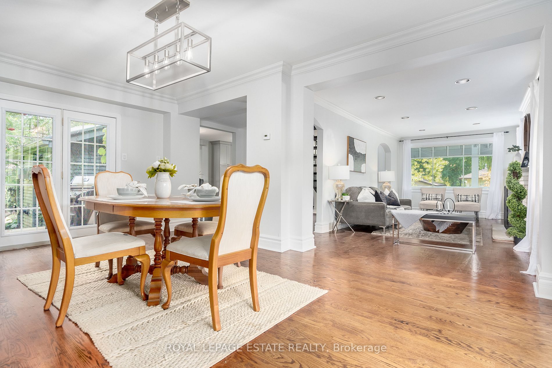 2 Highcliff Cres