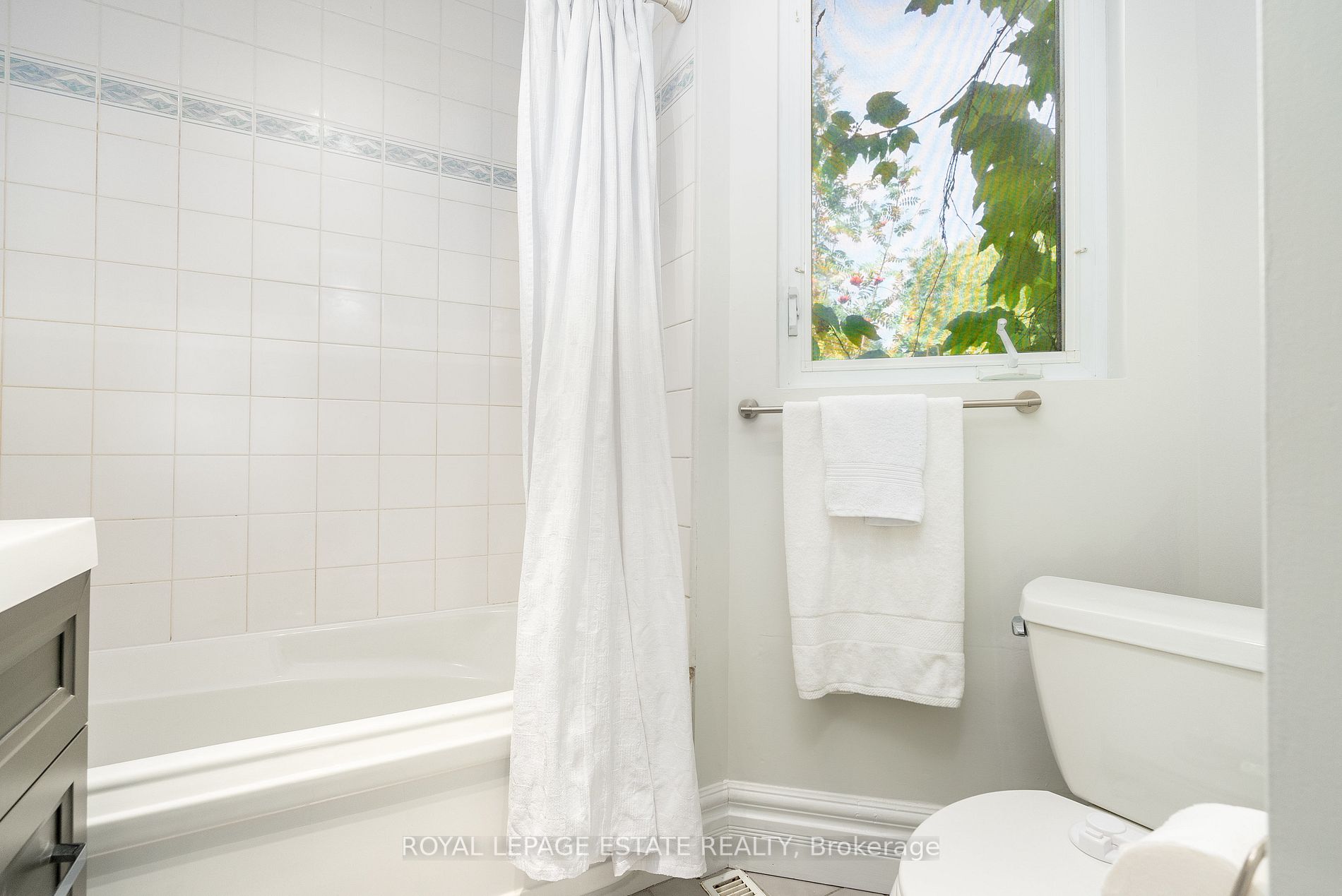 2 Highcliff Cres