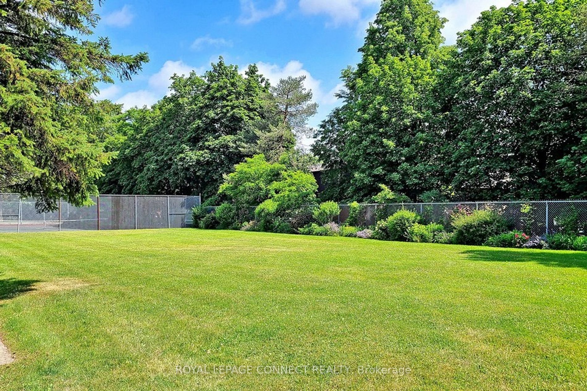 121 Ling Rd, #1403