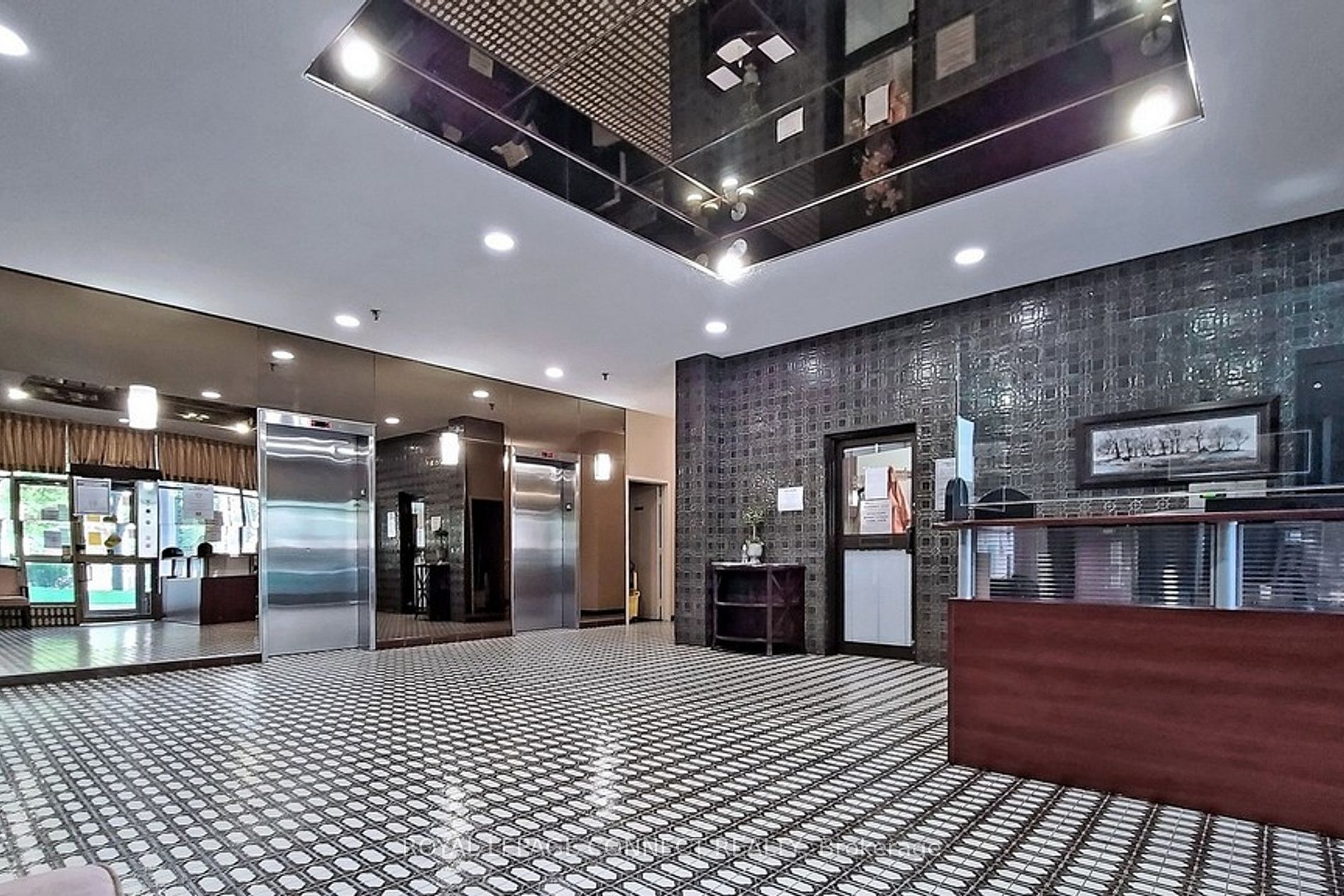 121 Ling Rd, #1403