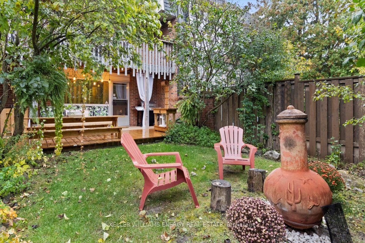 135 Deacon Lane W, #135
