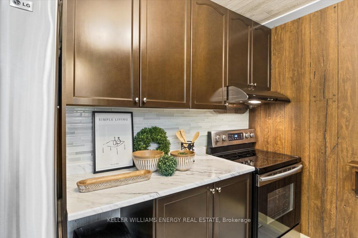 135 Deacon Lane W, #135