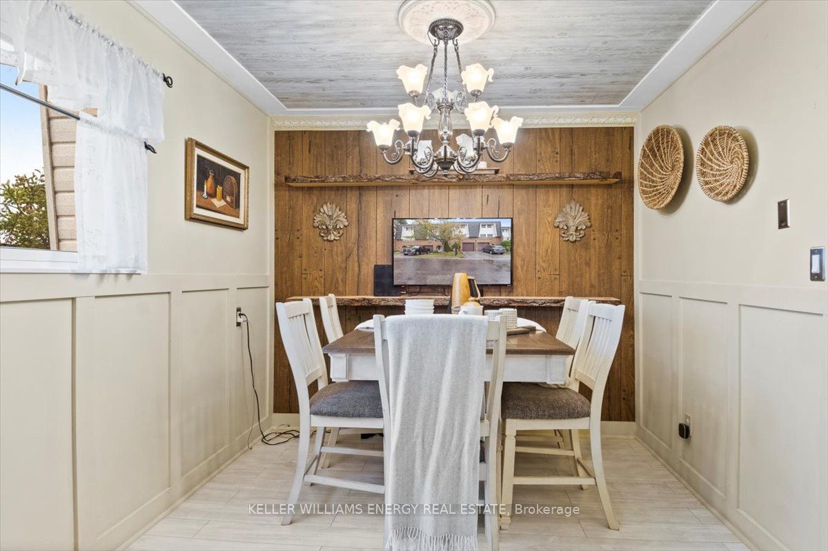 135 Deacon Lane W, #135