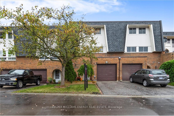 135 Deacon Lane W, Ajax