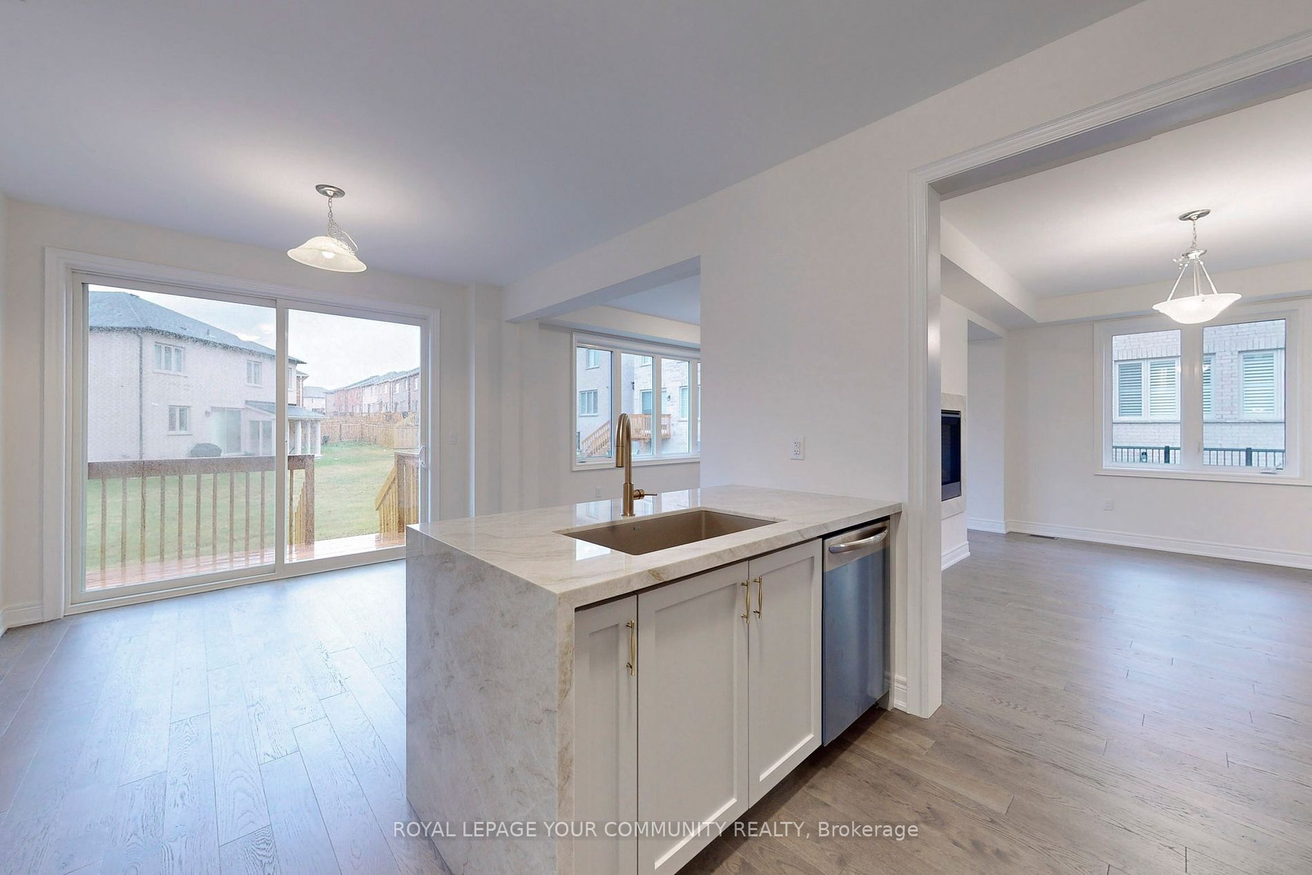 2468 Fashion Lane