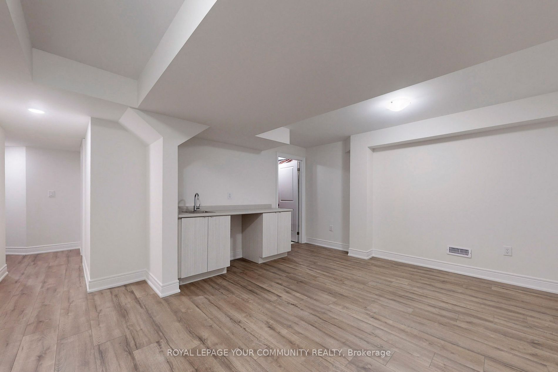 2468 Fashion Lane