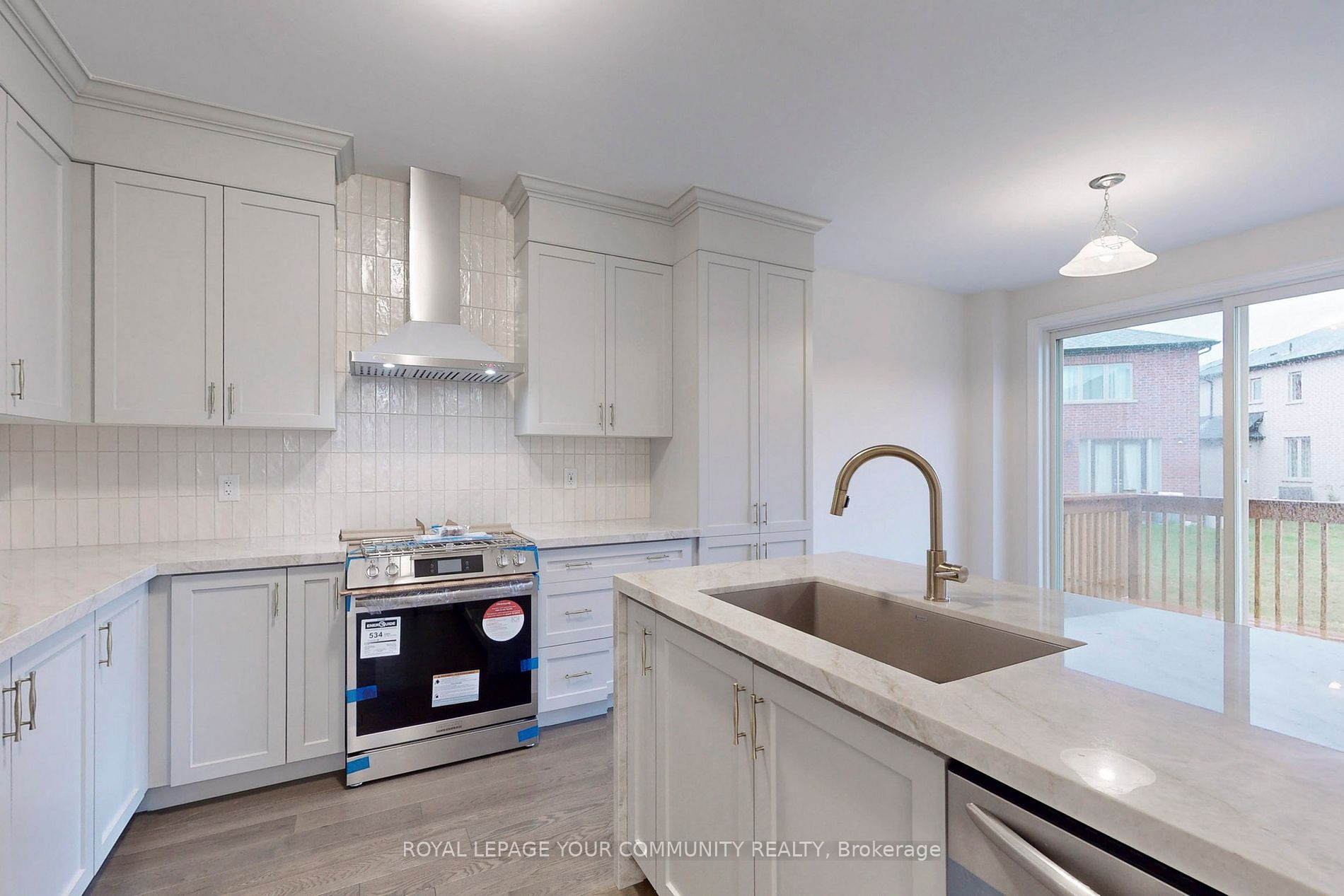 2468 Fashion Lane